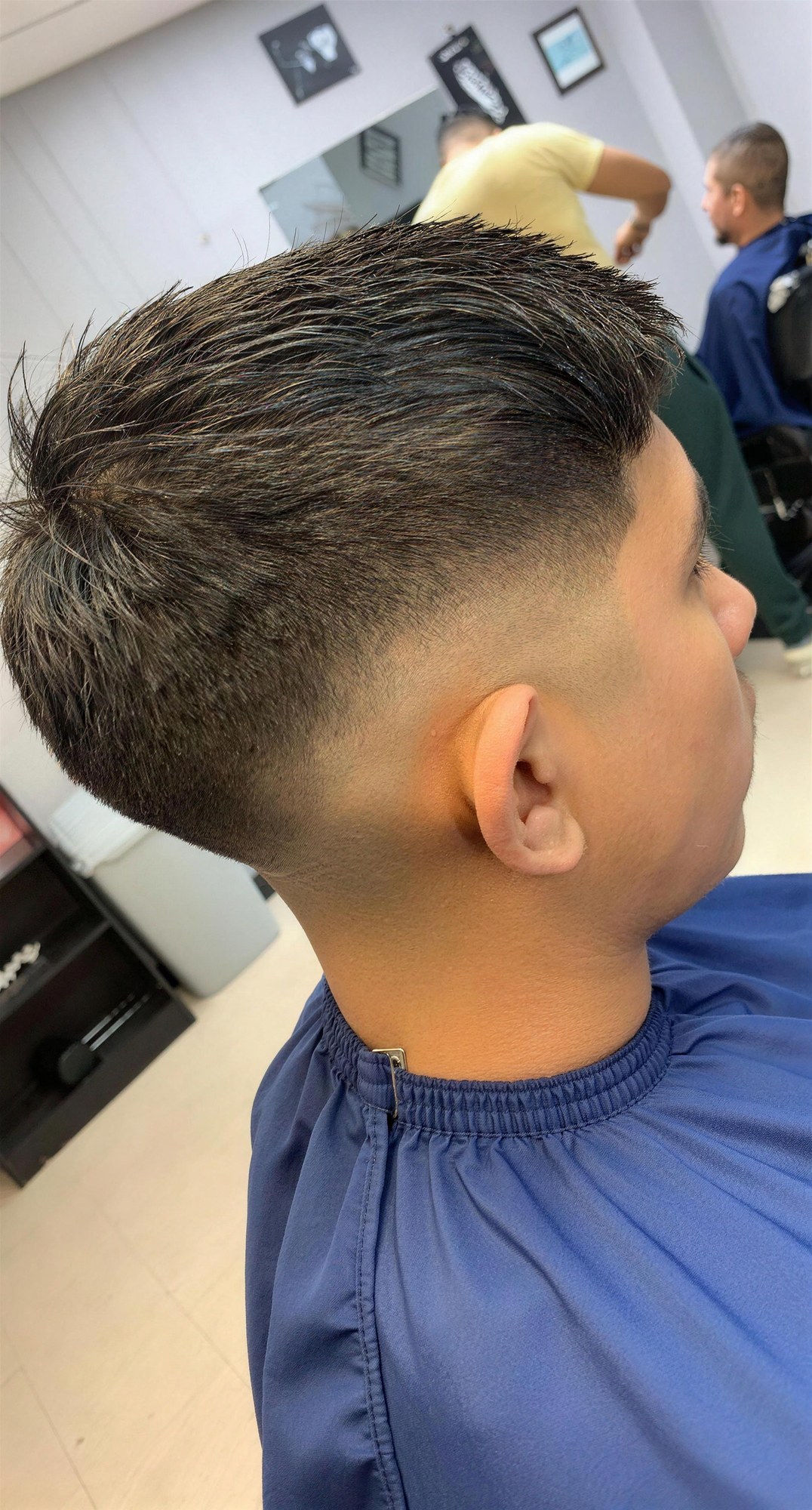 Fade bajo, textura arriba